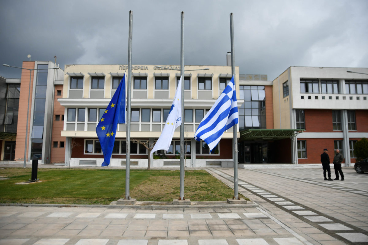 Περιφέρεια Θεσσαλίας: Διενέργεια γενικού δολωματικού ψεκασμού στον Δήμο Τεμπών